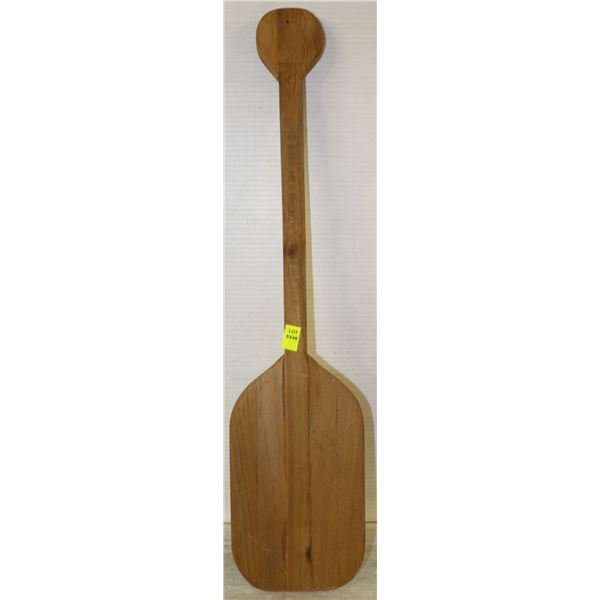 SMALL WOODEN OAR AND WOODEN ELASTIC SHOOTER