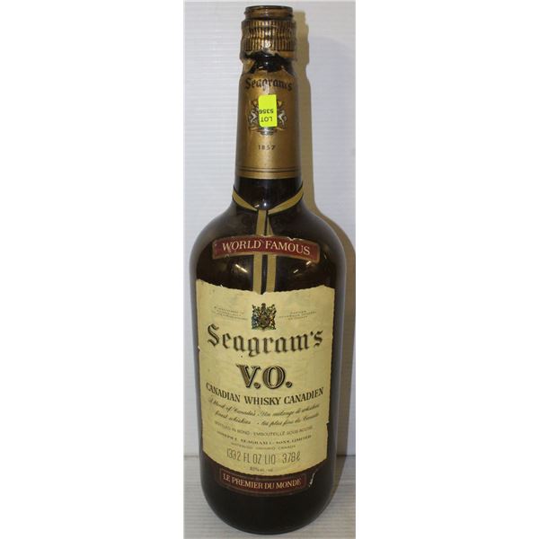 WORLD FAMOUS SEAGRAMS V.O LIQUOR BOTTLE
