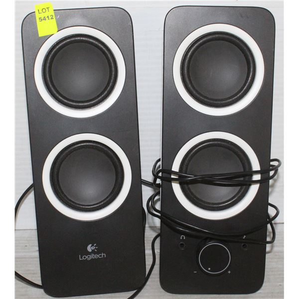 LOGITECH PAIR OF WHITE SPEAKERS