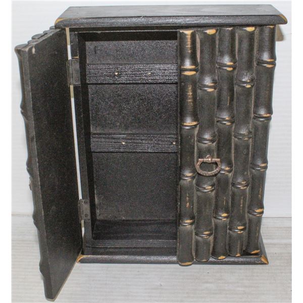 SMALL WOODEN 2 DOOR CASE