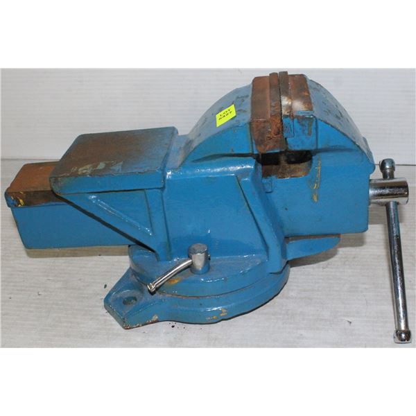 6" BENCH VISE WITH SWIVEL BASE