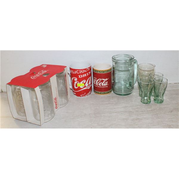 LOT OF 8 COCA COLA GLASSES WITH CASE OF 4 CONTOUR