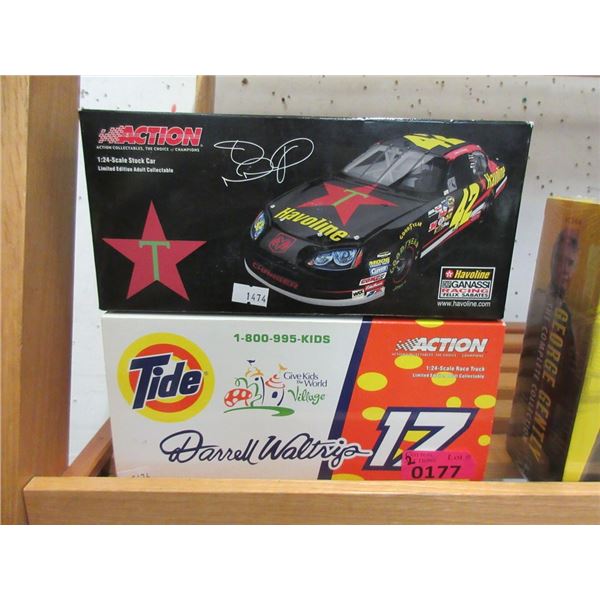 2 Scale Model Die Cast Cars