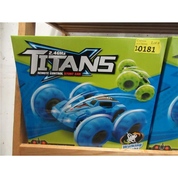 2 New Titans R/C Stunt Car - 2.54 GHz