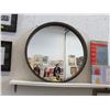 Image 1 : 30" Round Wall Mirror