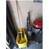 Image 1 : Dyson DC43 Vacuum & Mop Bucket