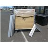 Image 2 : Qty 16 Magnattach Premier Portable Dance Floor Sections 48"x48"