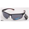 Image 1 : NEW PAIR OF FOSTER GRANT SUNGLASSES