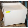 Image 1 : SMALL ESTHETICS CART