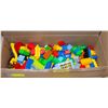 Image 1 : BOX OF LEGO DUPLO BLOCKS
