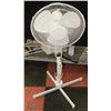 Image 1 : WHITE MAINSTAYS OSCILLATING 16 INCH STAND UP FAN