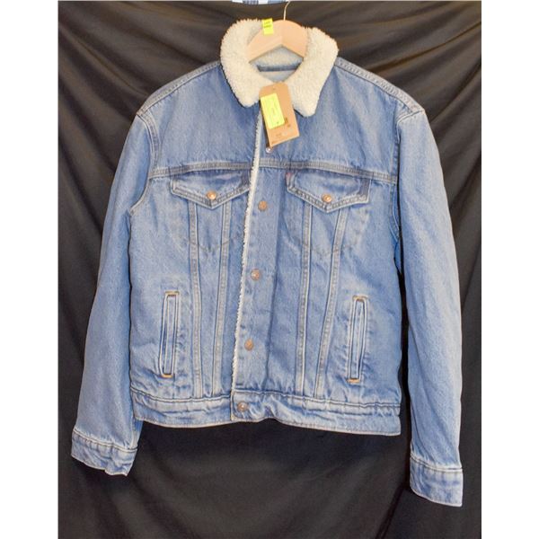 NEW LEVI STRAUSS SIZE M SHERPA LINED JEAN JACKET