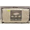 Image 1 : NEW GLUCKSTEIN HOME 3 IN 1 THE PERFECT PILLOW