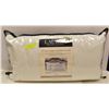 Image 1 : NEW RALPH LAUREN KING SIZE SILVER COMFORT PILLOW