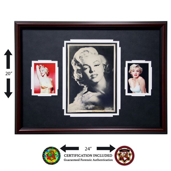 MARILYN MONROE SIGNED PORTRAIT STUDIO PHOTO