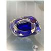 Image 4 : Santana Art glass cobalt blue perfume bottle with large stopper