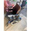 Image 2 : Power chair with charger