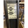 Image 3 : 3,000 lb Capacity Yale Forklift