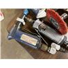 Image 2 : Lot of (7) Misc Air Tools