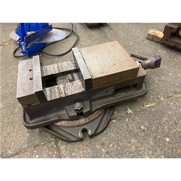 6" Machining Vise w/ Swivel Plate