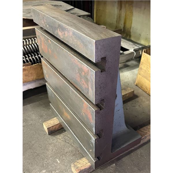 14" x 16" x 2.5" Precision Angle Plate