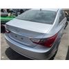 Image 2 : 2011	Hyundai	SONATA