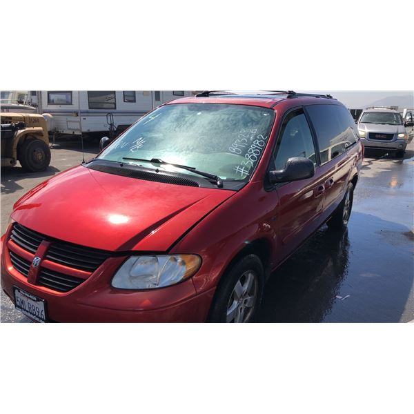 2005 Dodge Grand Caravan SXT