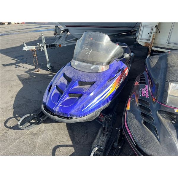 2001	POLARIS	RMK