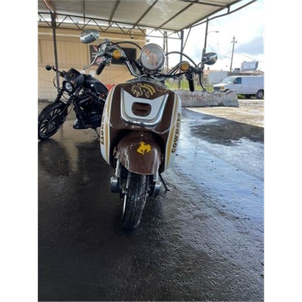 2009	BENHOU	CROSSRUNNER