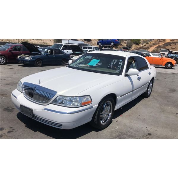 2003 Lincoln Town Car Cartier
