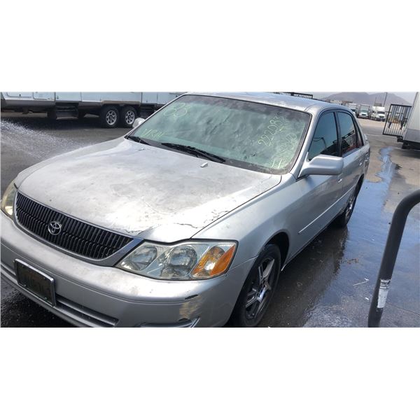 2001 Toyota Avalon XL
