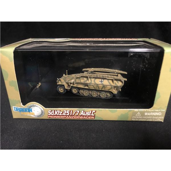 SEALED DRAGON ARMOUR PANZER TANK DIE CAST