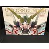 Image 1 : PG 1/60 RX-0 Unicorn Gundam Full Psycho-Frame Prototype Mobile Suit Model Kit