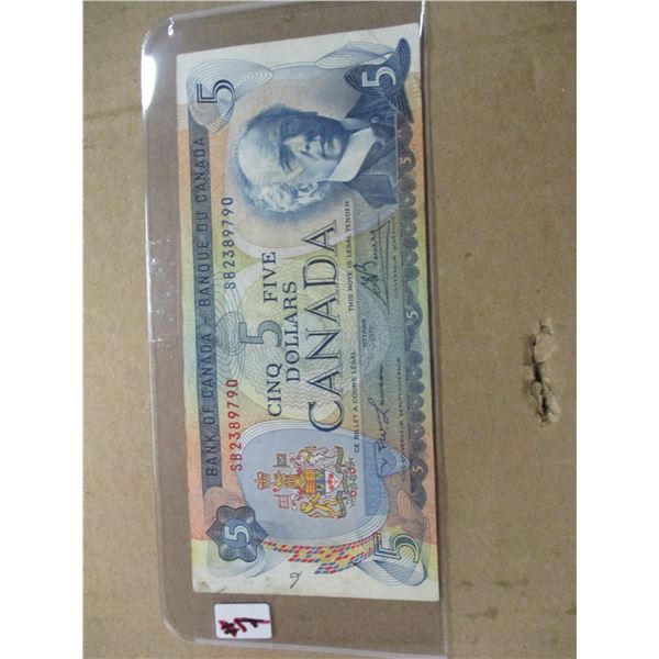 1972 BANK OF CANADA MULTI COLORED LEGAL TENDER $5 BILL