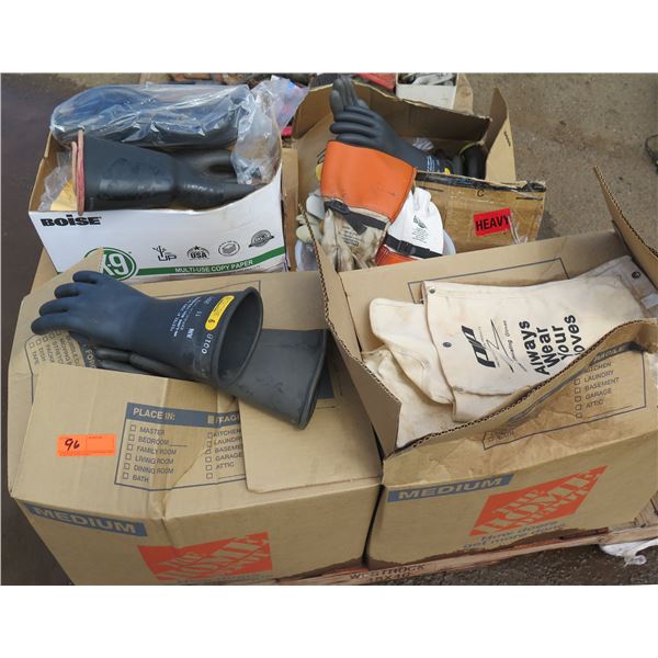 Pallet Multiple Safety Gloves & PIP Carry Bags