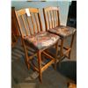 Image 7 : Oak Bar Table & Chairs Cat C
