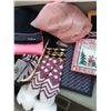 Image 11 : Assortment of Shoes, Scarfs & More Cat A
