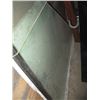 Image 2 : 3 ANGLED PIECES OF GLASS WINDOWS