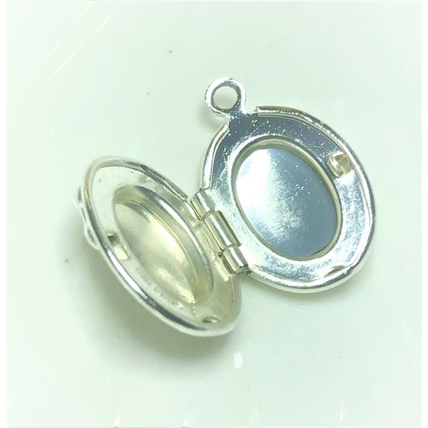 SILVER LOCKET PENDANT