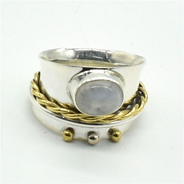 SILVER MOONSTONE(2.7CT) RING SIZE 9