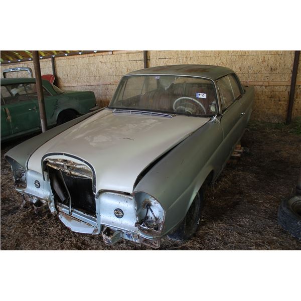 1965 Mercedes, 250 SE, Silver (2 Door). VIN- 111 021-10029581