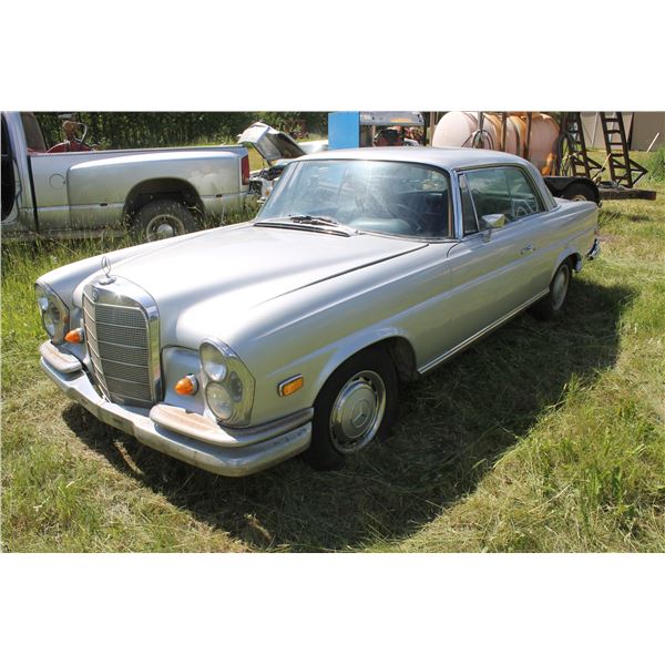 1969 Mercedes, 280 SE, Silver (2 Door), Approx. 100,000 Miles. VIN- 11024-10001552