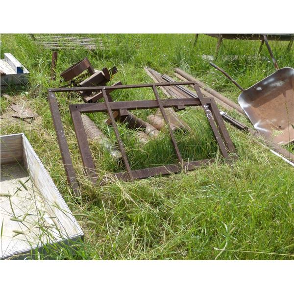 Qty of Steel Pipe, Flat Plate and Rods