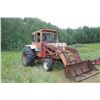 Image 3 : Case 1030 Tractor c/w Leon Loader, Cab, 23.1x30's and 2 Hyd's (Tractor is Running)