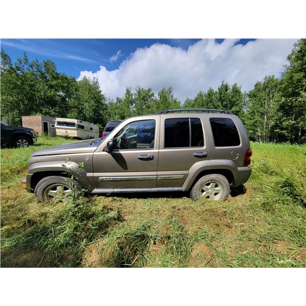 Jeep Liberty (No Motor, Parts Only), #1JBGL58585W628940