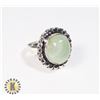 Image 1 : 11)  PALE GREEN NATURAL CHALCEDONY SIZE 8 RING,