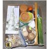 Image 1 : UNCLAIMED BOX OF ASSORTED DECORATIVE AND