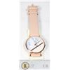 Image 1 : WOMENS PINK BAND WRIST WATCH