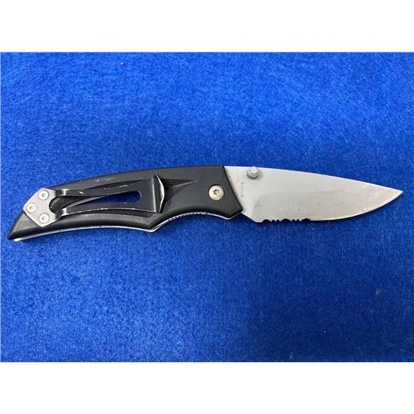 Gerber Black Lock Blade folding pocket knife with clip