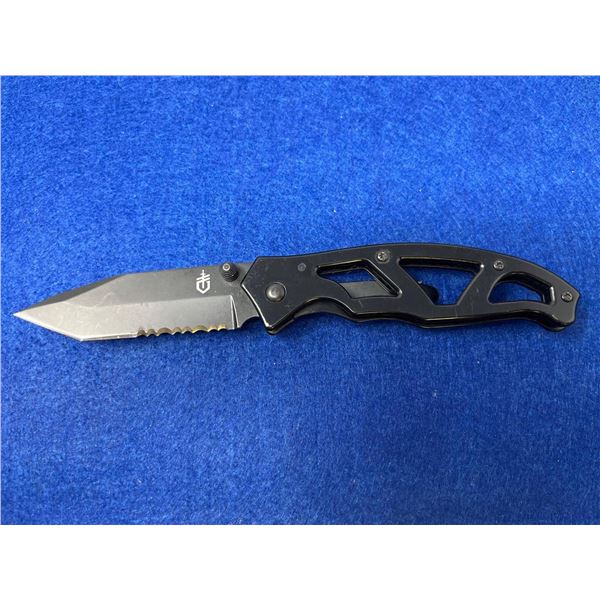 Gerber Black Paraframe Lock Blade folding pocket knife with clip